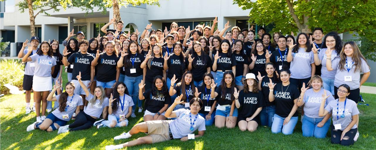 Group picture of Laker Familia students